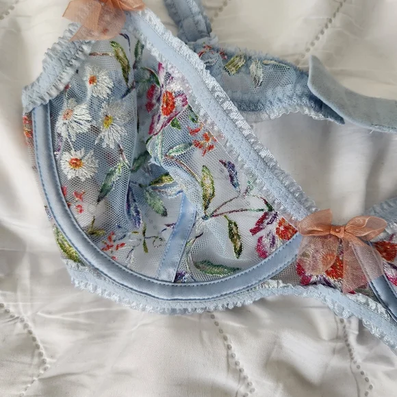 SOLD | for love and lemons garden embroidery bra - Picture 3 of 4